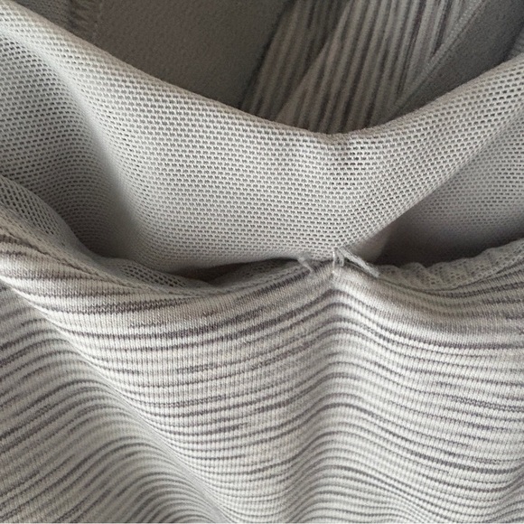 Lululemon Stash N Run Tank Gray and Coral Size 12 Athletic - Picture 5 of 10